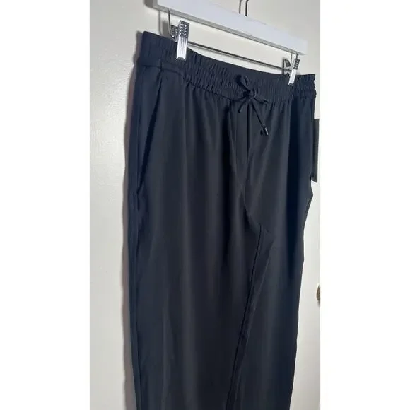Lululemon Womens Size Medium Black Straight-Leg Mid-Rise Pant Luxtreme NEW - Picture 6 of 14